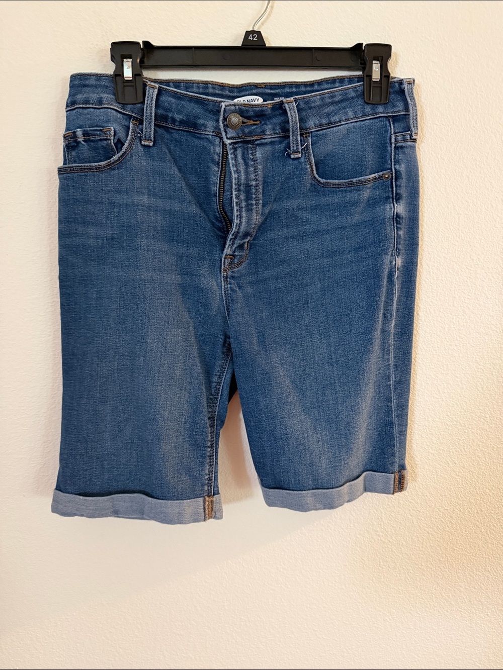 Old Navy Men's Medium Blue Denim Jean Shorts with Cuffed Hem